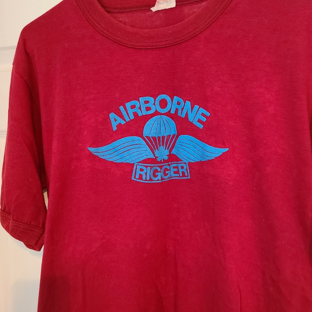 (117) Canadian Airborne Rigger T-Shirt Short Sleeve Maroon/Redish - Picture 2 of 5